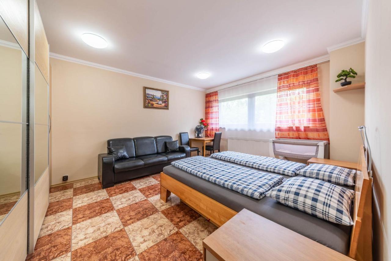Apartman Blizko Centra Prahy Прага Экстерьер фото
