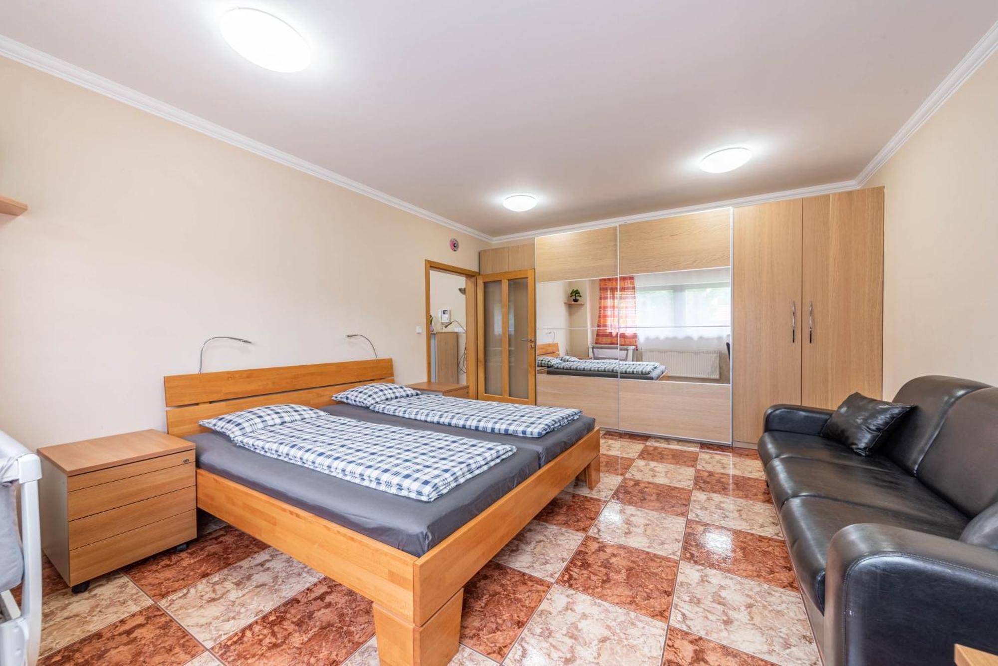 Apartman Blizko Centra Prahy Прага Экстерьер фото